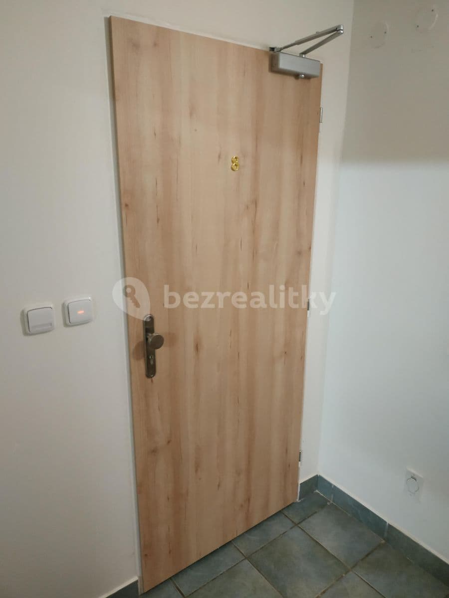 Prenájom nebytového priestoru 89 m², Na Pláni, Plzeň, Plzeňský kraj Prenájom nebytového priestoru 89 m², Na Pláni, Plzeň, Plzeňský kraj