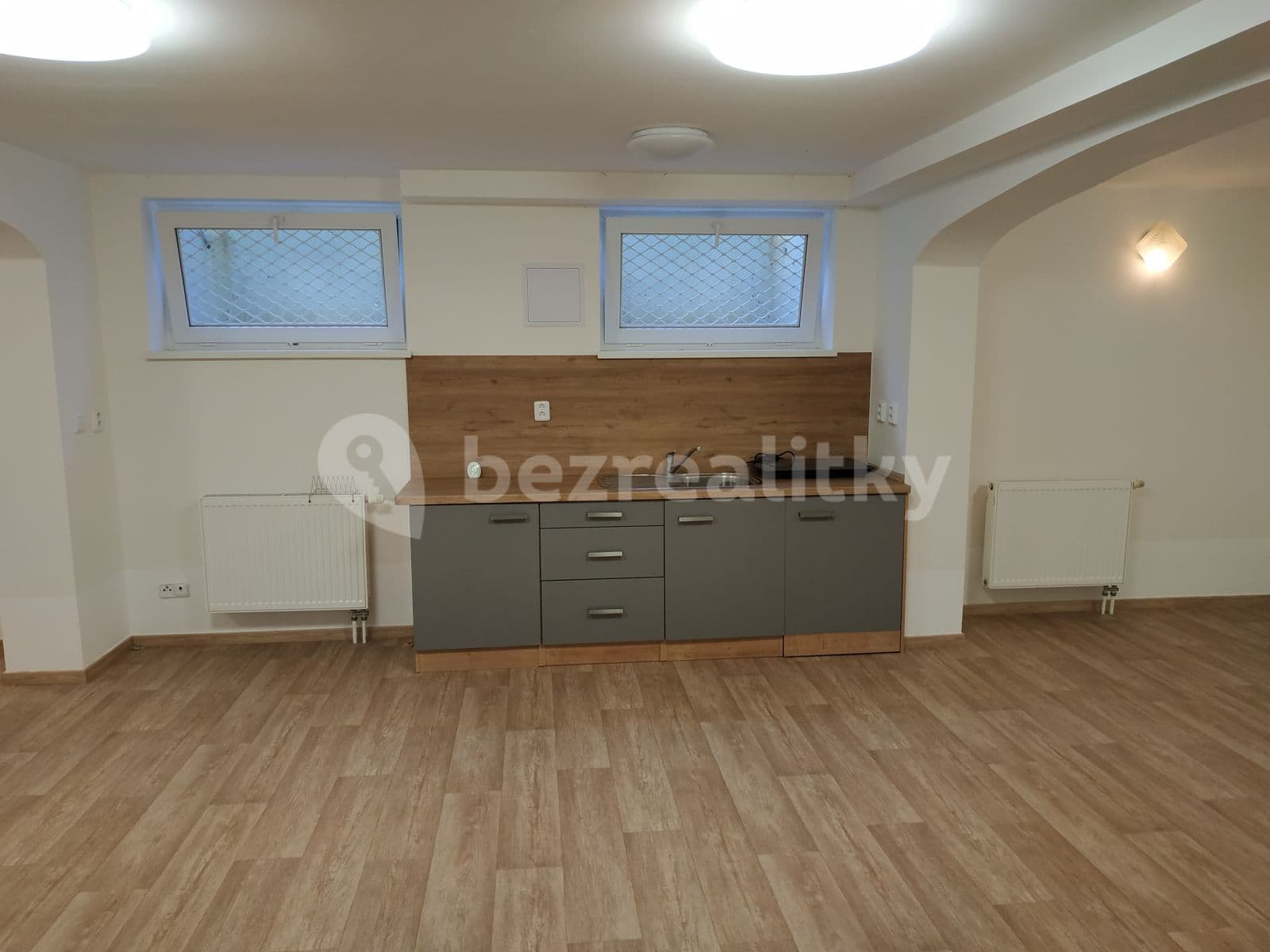 Prenájom nebytového priestoru 89 m², Na Pláni, Plzeň, Plzeňský kraj Prenájom nebytového priestoru 89 m², Na Pláni, Plzeň, Plzeňský kraj