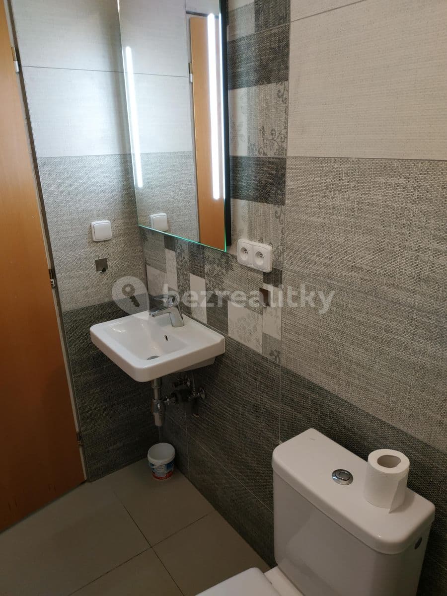 Prenájom nebytového priestoru 89 m², Na Pláni, Plzeň, Plzeňský kraj Prenájom nebytového priestoru 89 m², Na Pláni, Plzeň, Plzeňský kraj