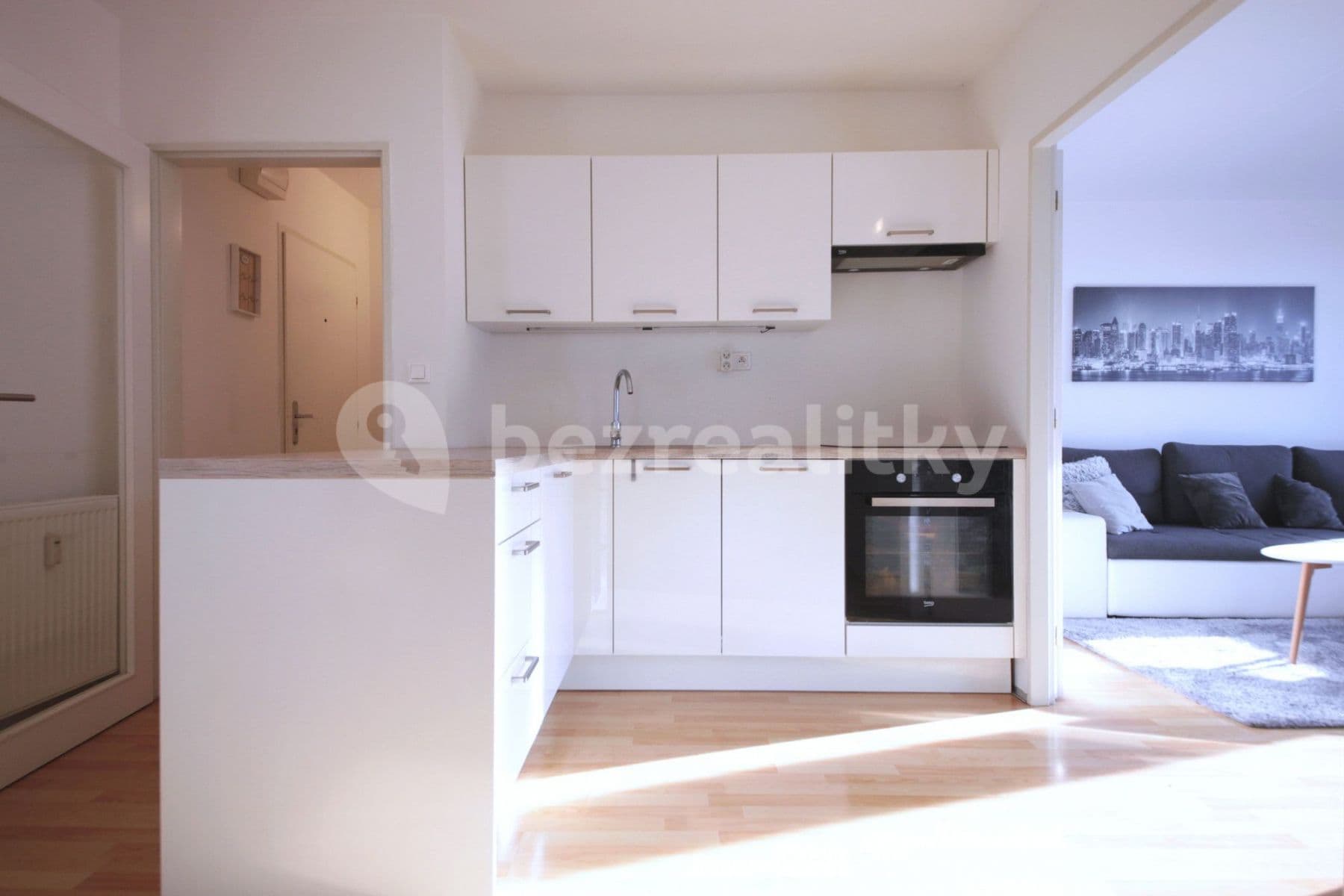 Prenájom bytu 2-izbový 46 m², Molákova, Praha, Praha Prenájom bytu 2-izbový 46 m², Molákova, Praha, Praha