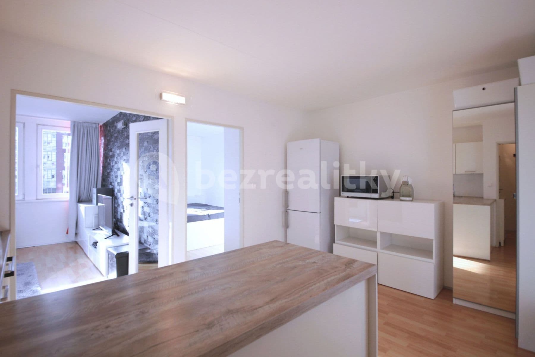 Prenájom bytu 2-izbový 46 m², Molákova, Praha, Praha Prenájom bytu 2-izbový 46 m², Molákova, Praha, Praha