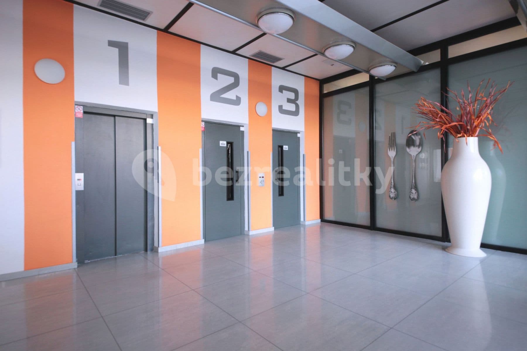 Prenájom bytu 2-izbový 46 m², Molákova, Praha, Praha Prenájom bytu 2-izbový 46 m², Molákova, Praha, Praha