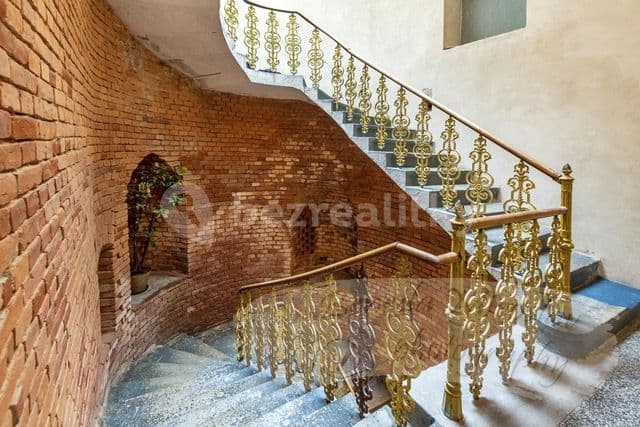 Prenájom bytu 1-izbový 36 m², Široká, Chrudim, Pardubický kraj Prenájom bytu 1-izbový 36 m², Široká, Chrudim, Pardubický kraj