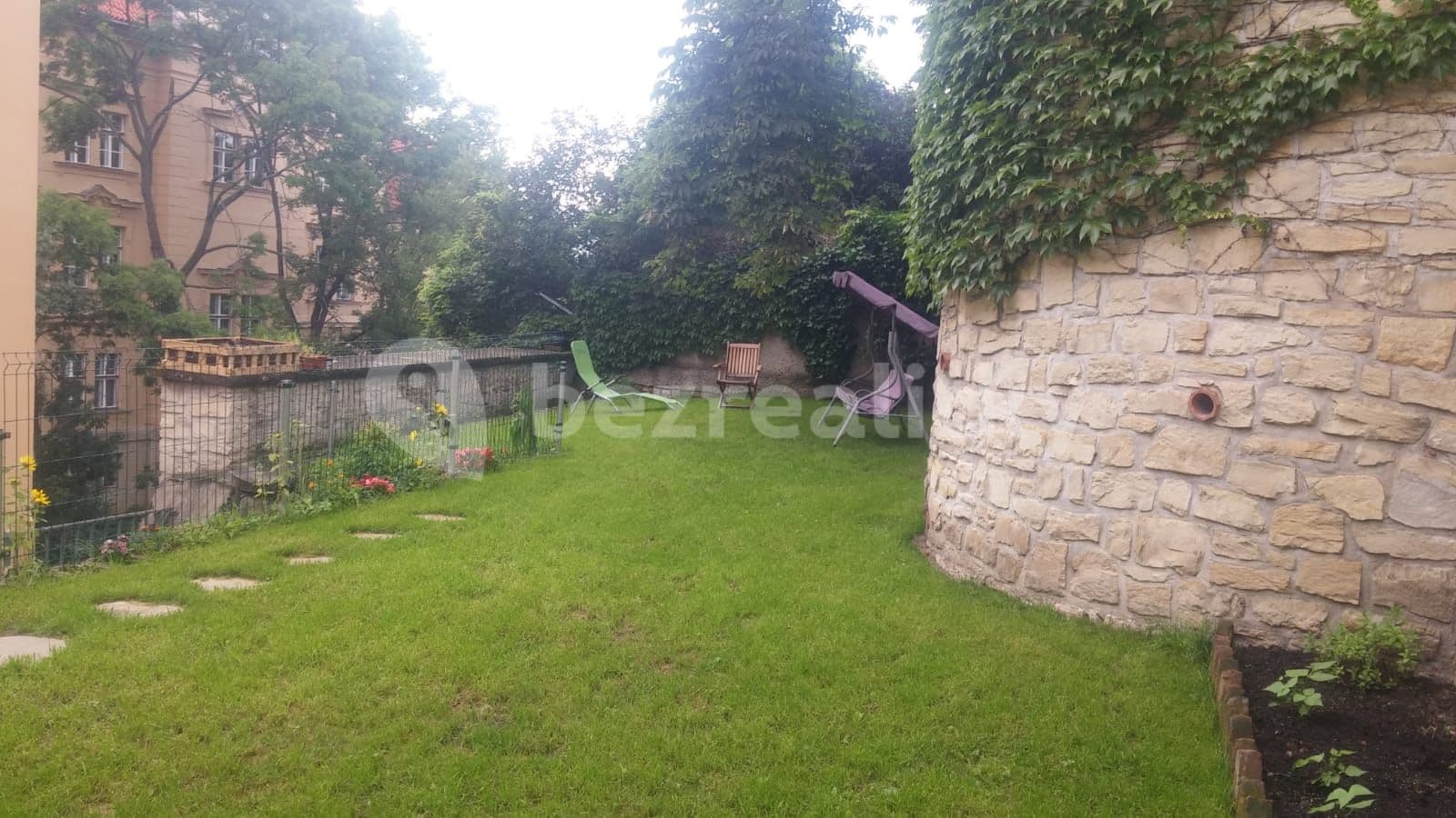 Prenájom bytu 1-izbový 36 m², Široká, Chrudim, Pardubický kraj Prenájom bytu 1-izbový 36 m², Široká, Chrudim, Pardubický kraj