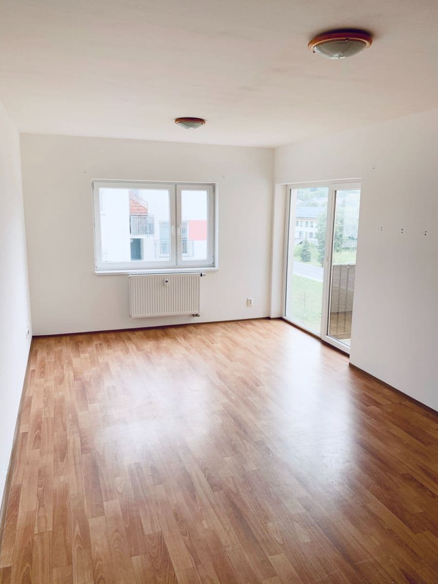 Prenájom bytu 2-izbový 52 m², Armádní, Milovice, Středočeský kraj Prenájom bytu 2-izbový 52 m², Armádní, Milovice, Středočeský kraj