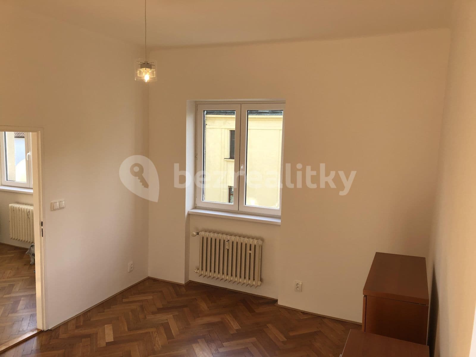 Prenájom bytu 3-izbový 67 m², Podolská, Praha, Praha Prenájom bytu 3-izbový 67 m², Podolská, Praha, Praha