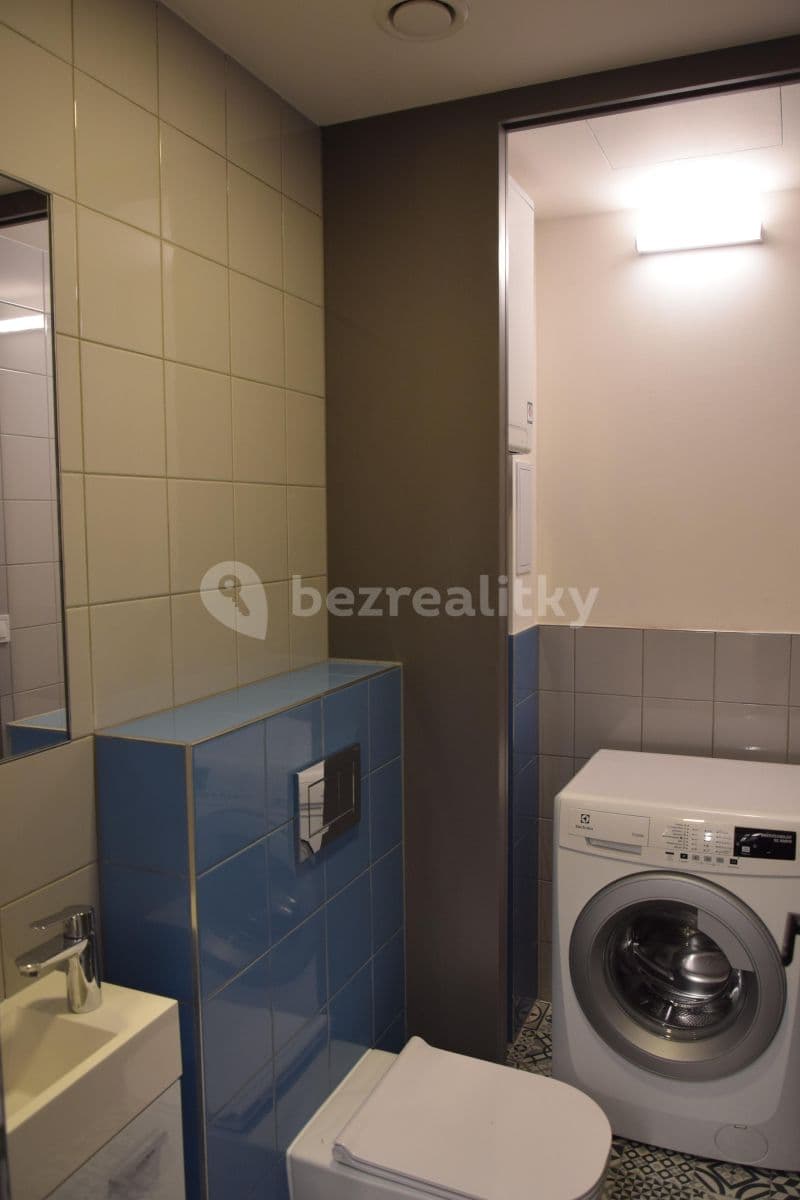 Prenájom bytu 2-izbový 55 m², Čajkovského, Praha, Praha Prenájom bytu 2-izbový 55 m², Čajkovského, Praha, Praha