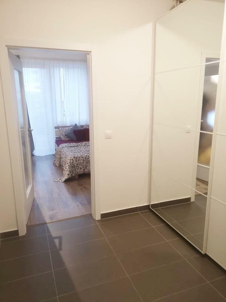 Prenájom bytu 1-izbový 34 m², Škrábkových, Praha, Praha Prenájom bytu 1-izbový 34 m², Škrábkových, Praha, Praha