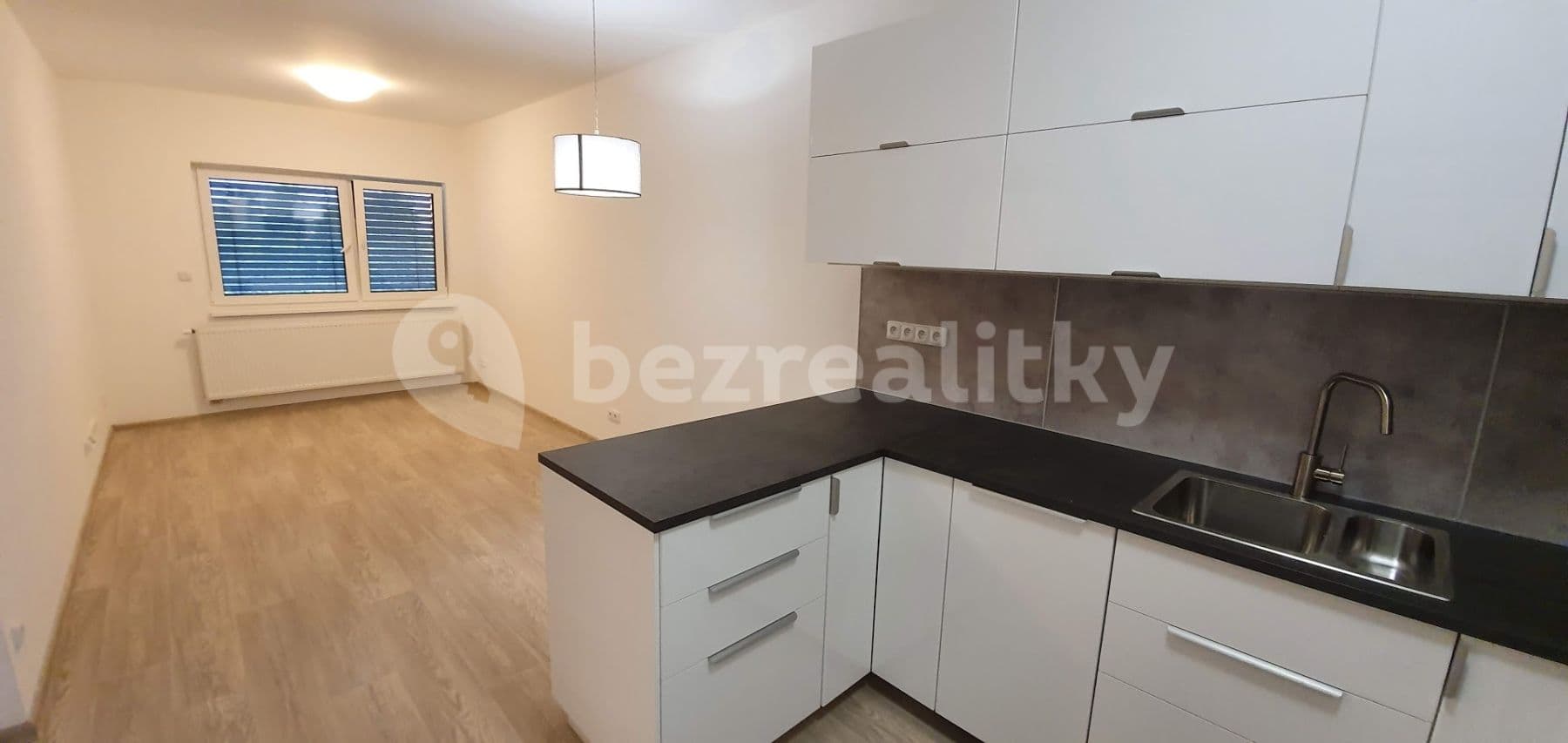 Prenájom bytu 2-izbový 46 m², Kiesewettrova, Trutnov, Královéhradecký kraj Prenájom bytu 2-izbový 46 m², Kiesewettrova, Trutnov, Královéhradecký kraj