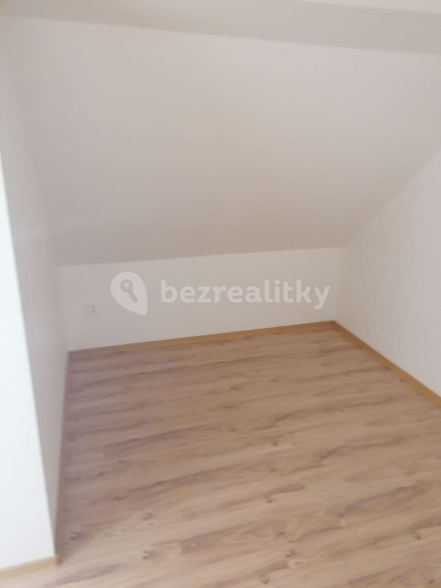 Prenájom bytu 1-izbový 42 m², Víckov, Žďárec, Jihomoravský kraj Prenájom bytu 1-izbový 42 m², Víckov, Žďárec, Jihomoravský kraj