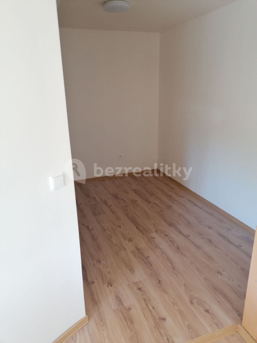 Prenájom bytu 1-izbový 42 m², Víckov, Žďárec, Jihomoravský kraj Prenájom bytu 1-izbový 42 m², Víckov, Žďárec, Jihomoravský kraj
