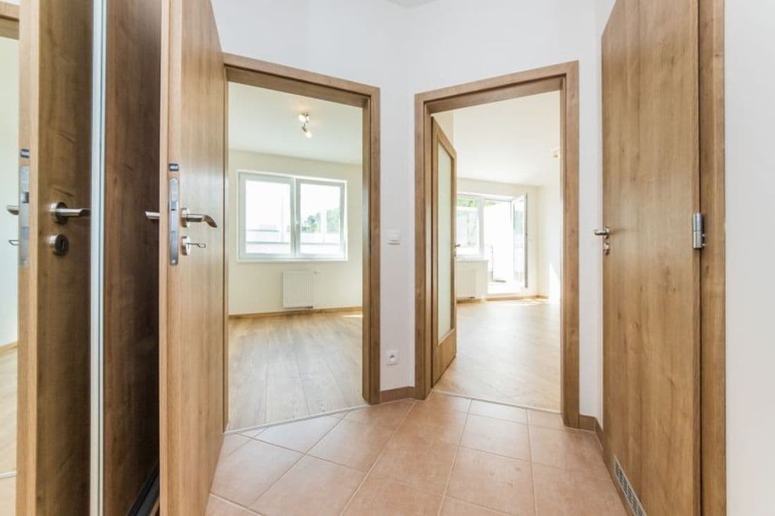 Prenájom bytu 2-izbový 49 m², U plynárny, Praha, Praha Prenájom bytu 2-izbový 49 m², U plynárny, Praha, Praha