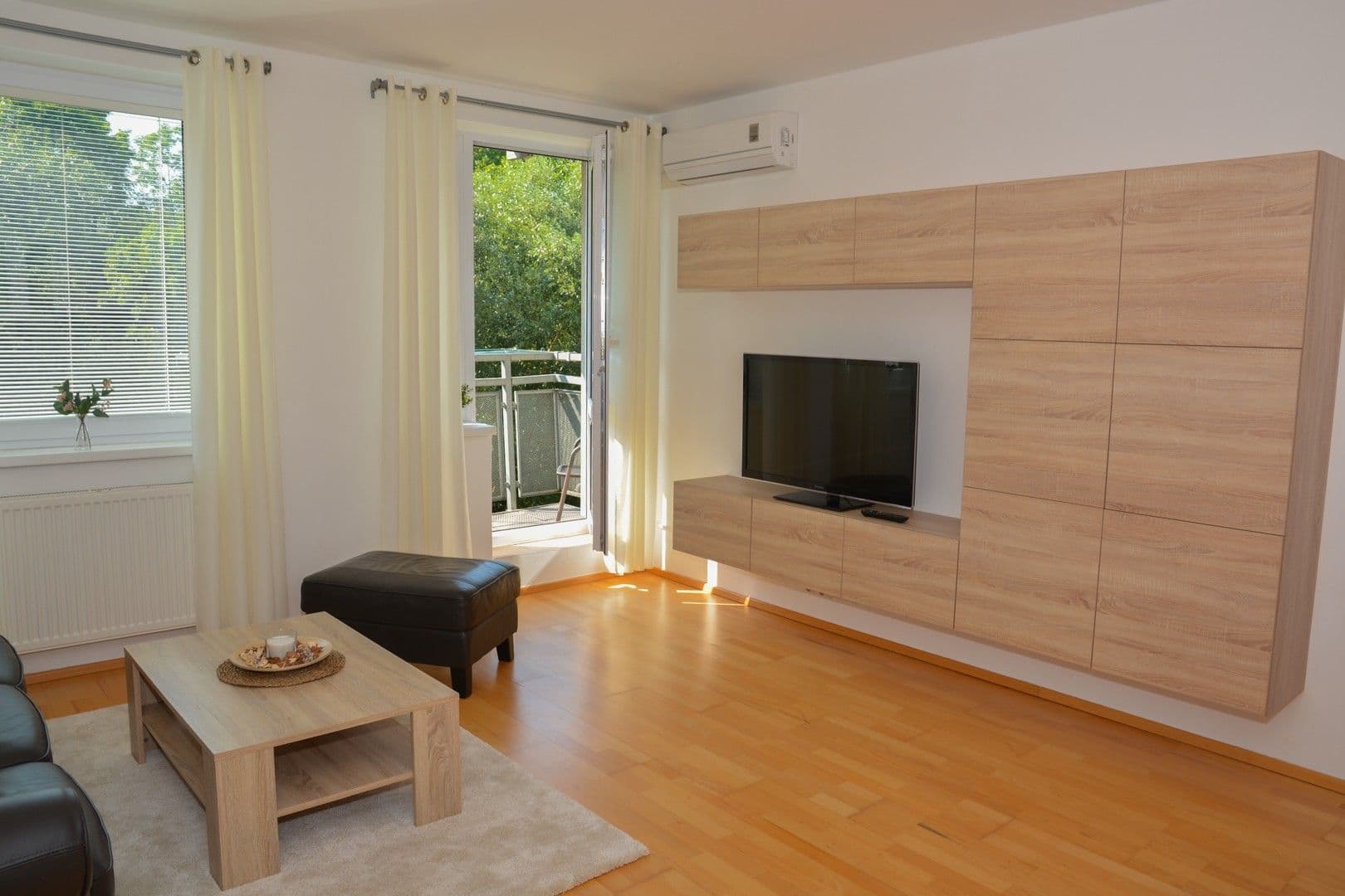 Prenájom bytu 2-izbový 55 m², Kovanecká, Praha, Praha Prenájom bytu 2-izbový 55 m², Kovanecká, Praha, Praha