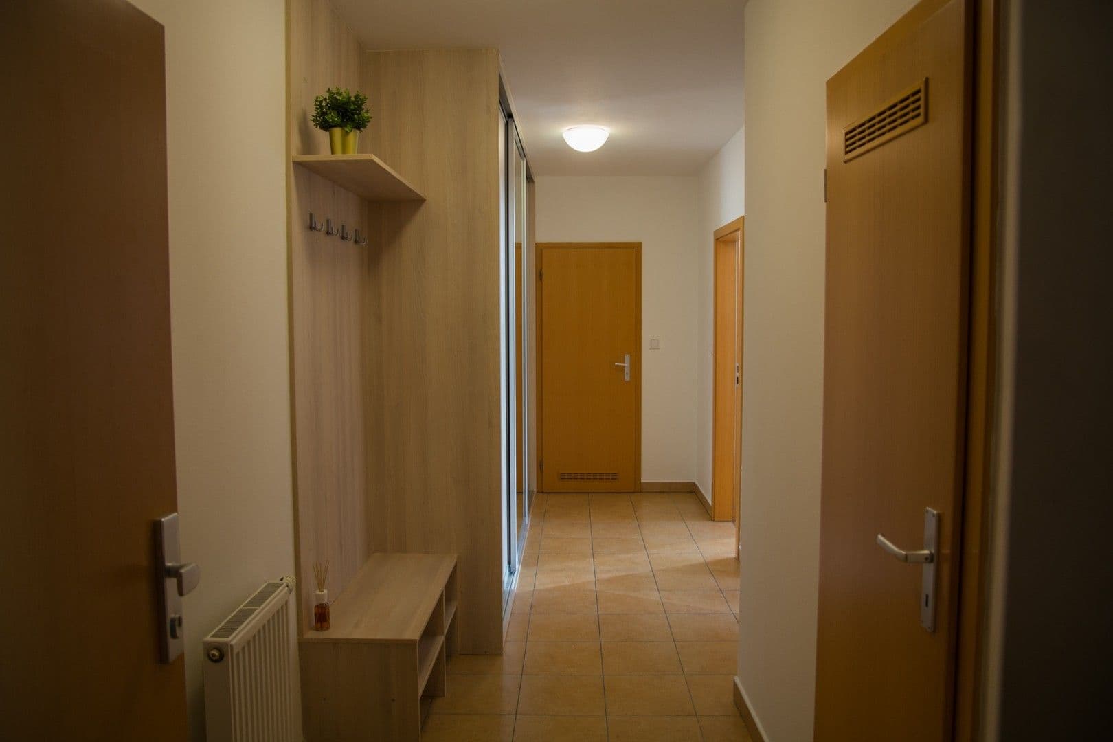 Prenájom bytu 2-izbový 55 m², Kovanecká, Praha, Praha Prenájom bytu 2-izbový 55 m², Kovanecká, Praha, Praha