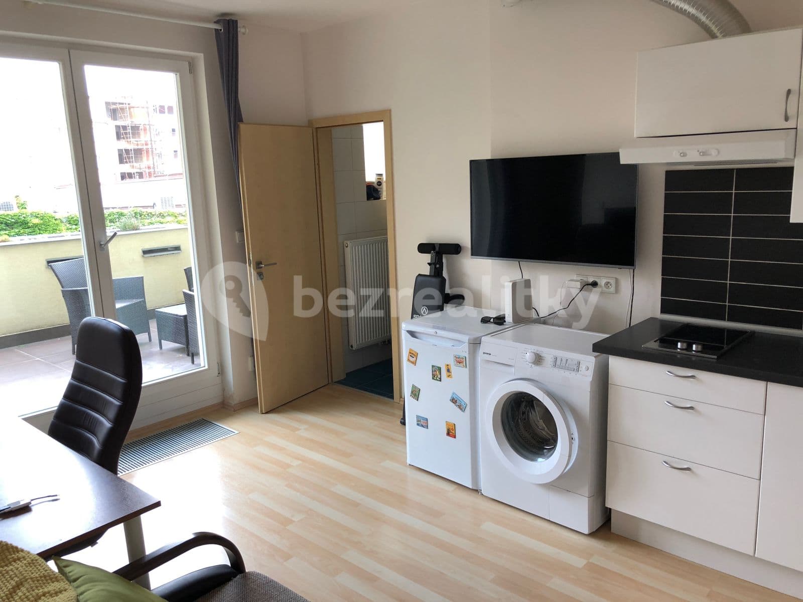Prenájom bytu 1-izbový 44 m², V Horkách, Praha, Praha Prenájom bytu 1-izbový 44 m², V Horkách, Praha, Praha