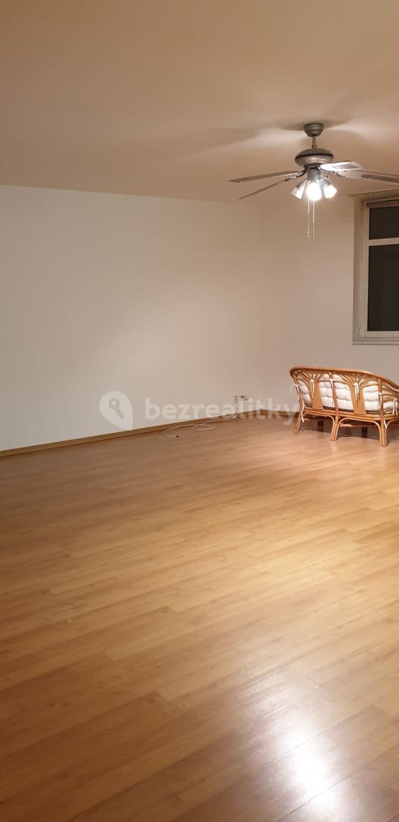 Prenájom bytu 1-izbový 56 m², Trnkovo Náměstí, Praha, Praha Prenájom bytu 1-izbový 56 m², Trnkovo Náměstí, Praha, Praha