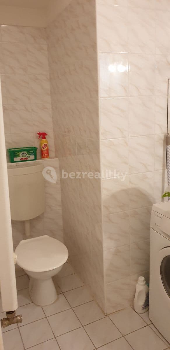 Prenájom bytu 1-izbový 56 m², Trnkovo Náměstí, Praha, Praha Prenájom bytu 1-izbový 56 m², Trnkovo Náměstí, Praha, Praha