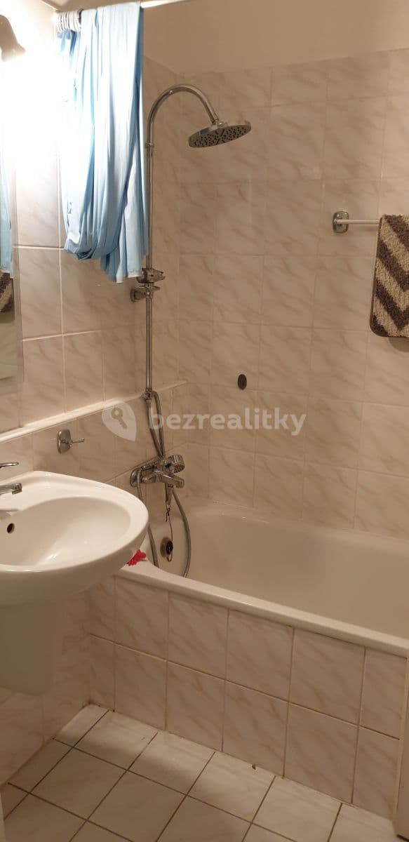 Prenájom bytu 1-izbový 56 m², Trnkovo Náměstí, Praha, Praha Prenájom bytu 1-izbový 56 m², Trnkovo Náměstí, Praha, Praha