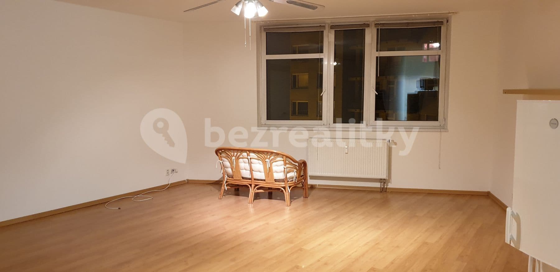 Prenájom bytu 1-izbový 56 m², Trnkovo Náměstí, Praha, Praha Prenájom bytu 1-izbový 56 m², Trnkovo Náměstí, Praha, Praha