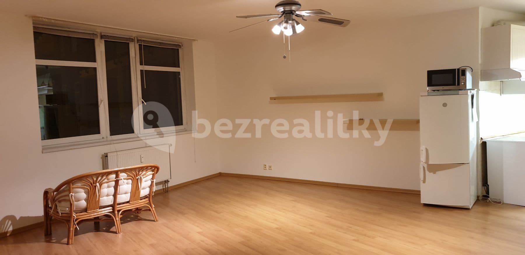Prenájom bytu 1-izbový 56 m², Trnkovo Náměstí, Praha, Praha Prenájom bytu 1-izbový 56 m², Trnkovo Náměstí, Praha, Praha