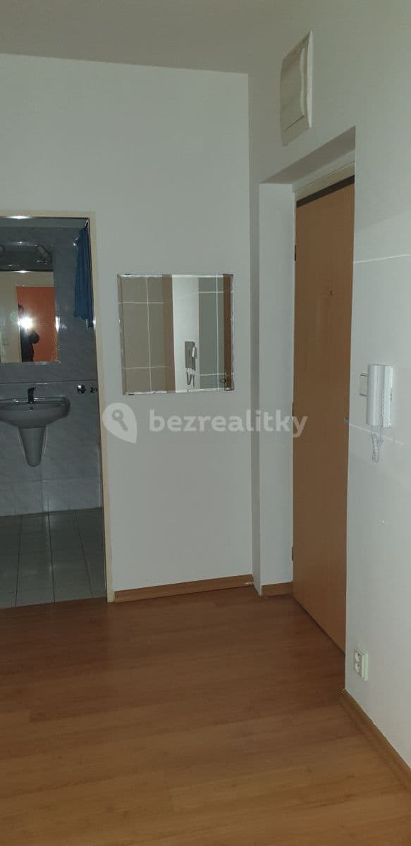 Prenájom bytu 1-izbový 56 m², Trnkovo Náměstí, Praha, Praha Prenájom bytu 1-izbový 56 m², Trnkovo Náměstí, Praha, Praha