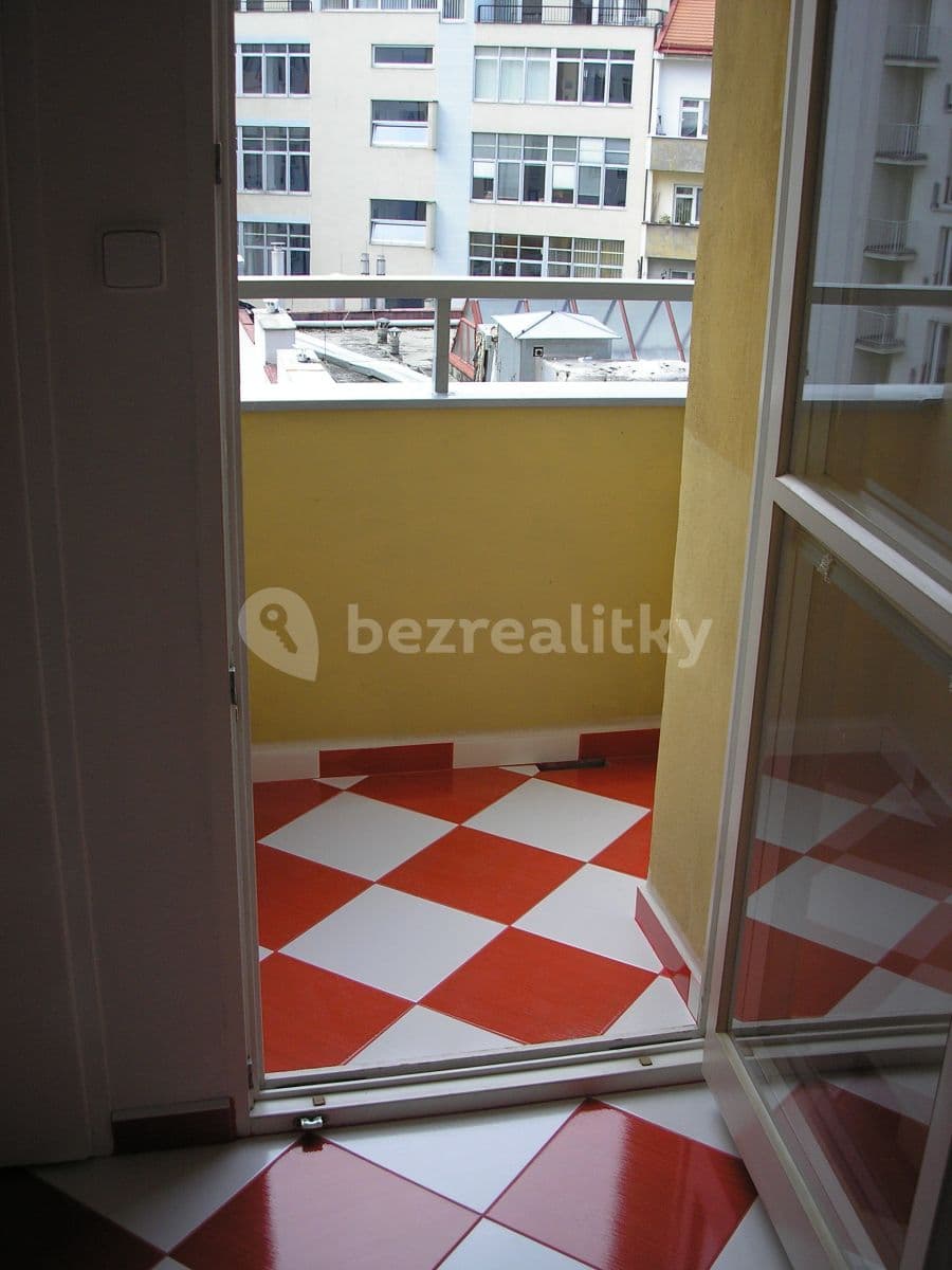 Prenájom bytu 3-izbový 100 m², Francouzská, Praha, Praha Prenájom bytu 3-izbový 100 m², Francouzská, Praha, Praha
