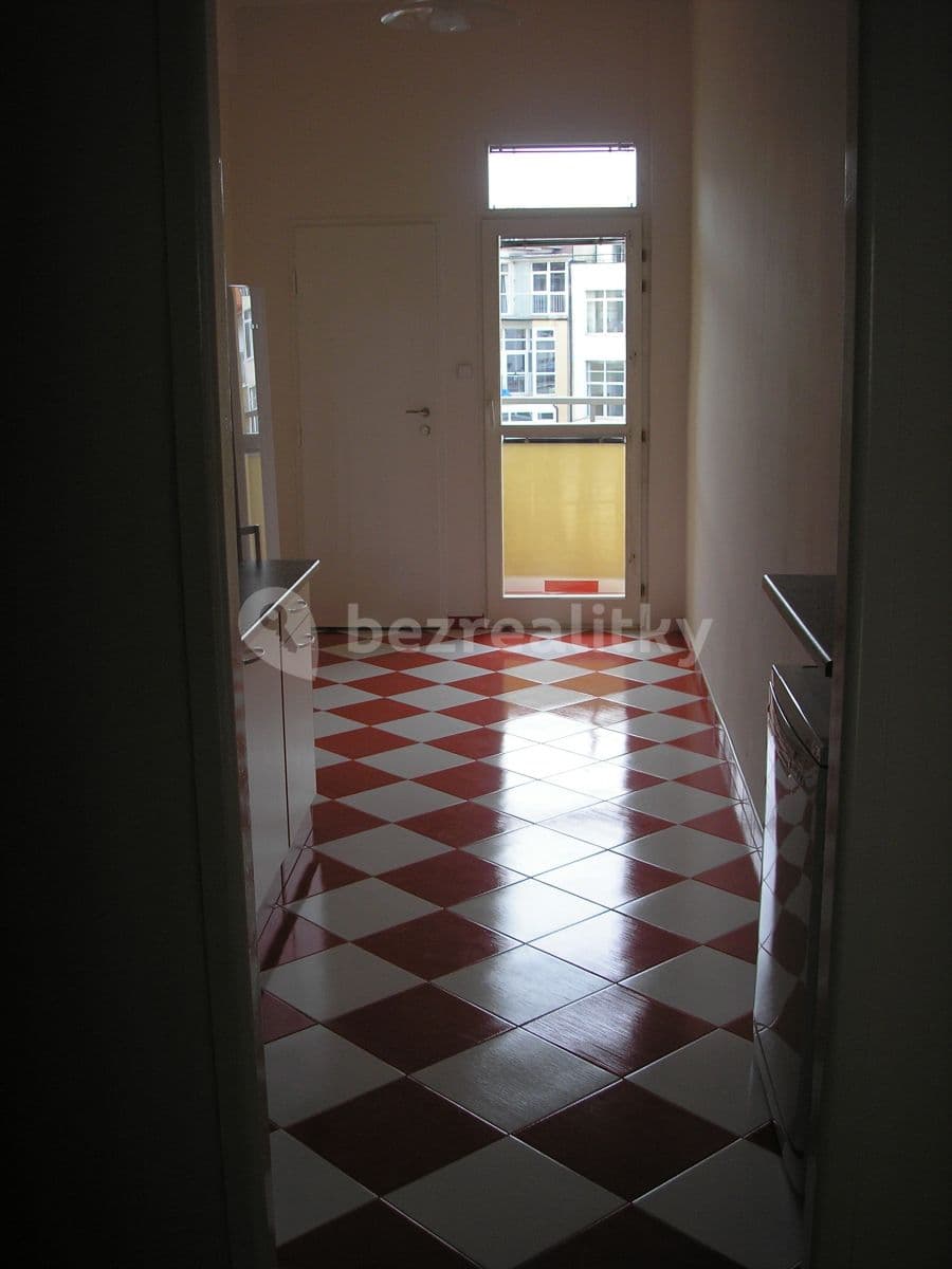 Prenájom bytu 3-izbový 100 m², Francouzská, Praha, Praha Prenájom bytu 3-izbový 100 m², Francouzská, Praha, Praha