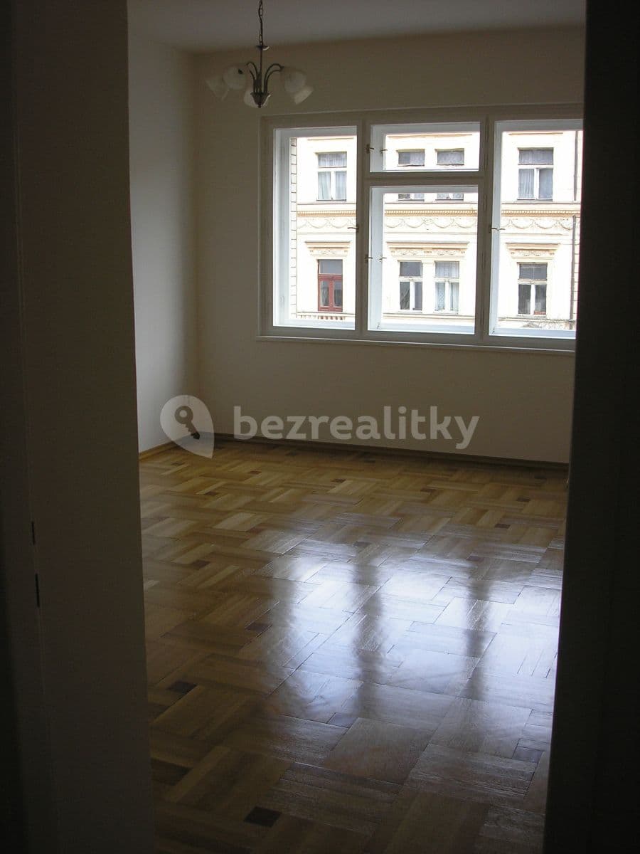 Prenájom bytu 3-izbový 100 m², Francouzská, Praha, Praha Prenájom bytu 3-izbový 100 m², Francouzská, Praha, Praha