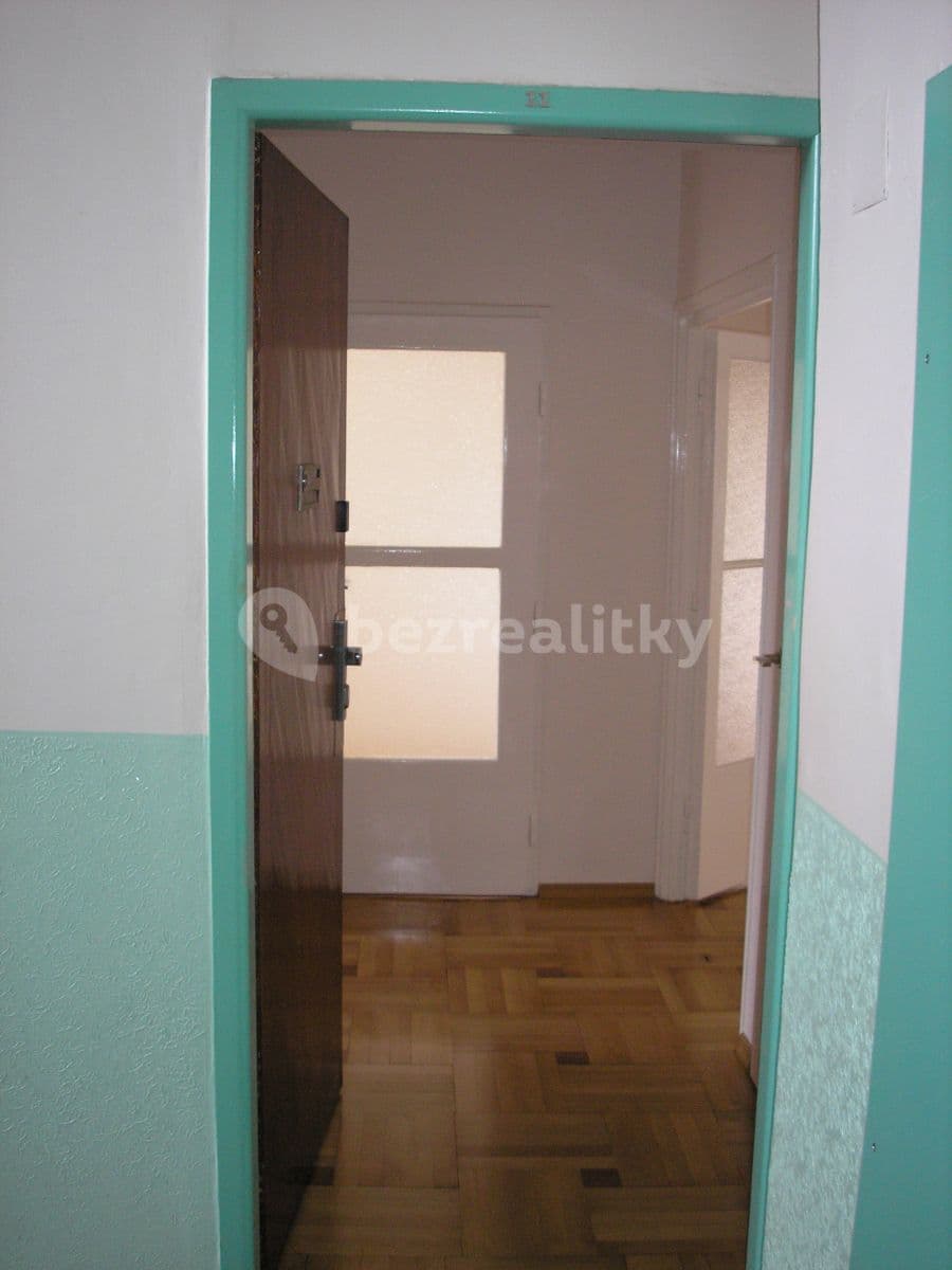 Prenájom bytu 3-izbový 100 m², Francouzská, Praha, Praha Prenájom bytu 3-izbový 100 m², Francouzská, Praha, Praha