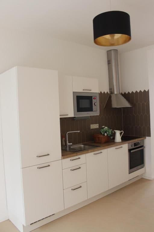 Prenájom bytu 1-izbový 46 m², Šlikova, Praha, Praha Prenájom bytu 1-izbový 46 m², Šlikova, Praha, Praha