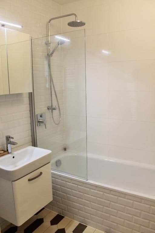 Prenájom bytu 1-izbový 46 m², Šlikova, Praha, Praha Prenájom bytu 1-izbový 46 m², Šlikova, Praha, Praha