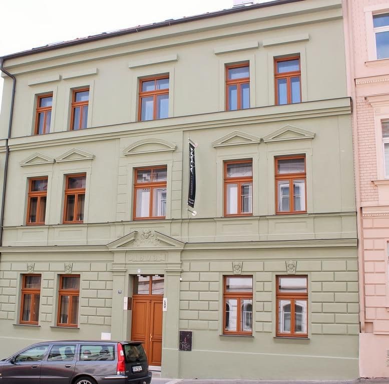 Prenájom bytu 1-izbový 46 m², Šlikova, Praha, Praha Prenájom bytu 1-izbový 46 m², Šlikova, Praha, Praha