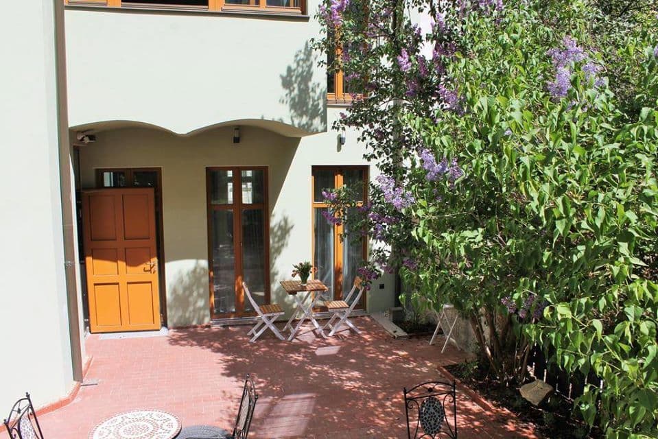 Prenájom bytu 1-izbový 46 m², Šlikova, Praha, Praha Prenájom bytu 1-izbový 46 m², Šlikova, Praha, Praha