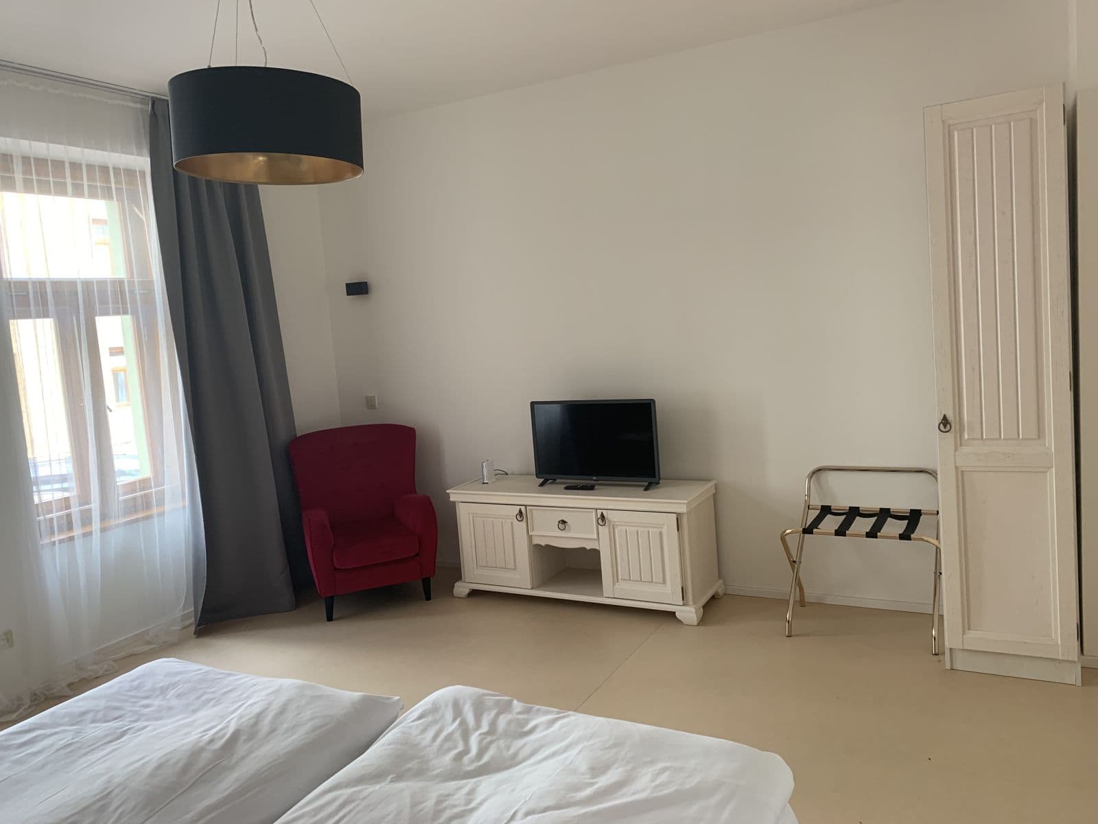 Prenájom bytu 1-izbový 46 m², Šlikova, Praha, Praha Prenájom bytu 1-izbový 46 m², Šlikova, Praha, Praha