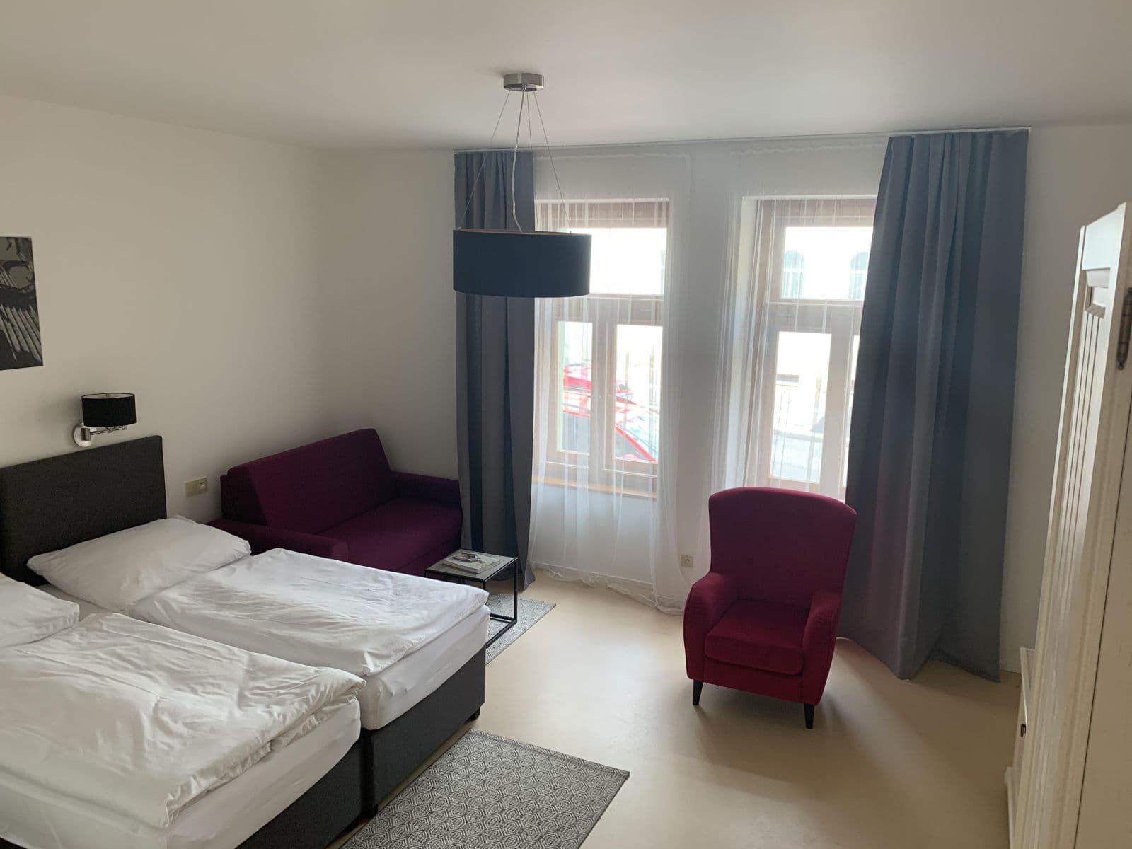 Prenájom bytu 1-izbový 46 m², Šlikova, Praha, Praha Prenájom bytu 1-izbový 46 m², Šlikova, Praha, Praha