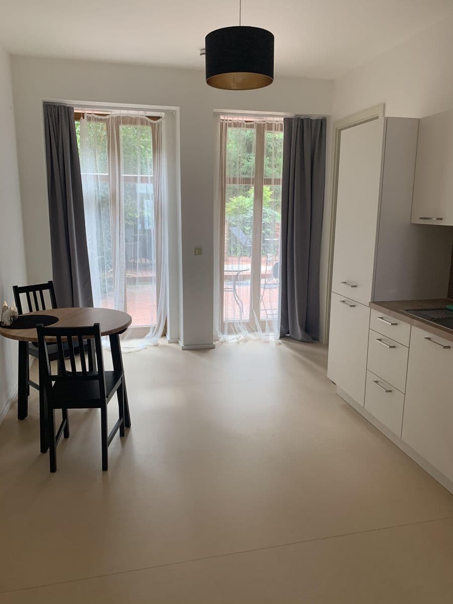 Prenájom bytu 1-izbový 46 m², Šlikova, Praha, Praha Prenájom bytu 1-izbový 46 m², Šlikova, Praha, Praha