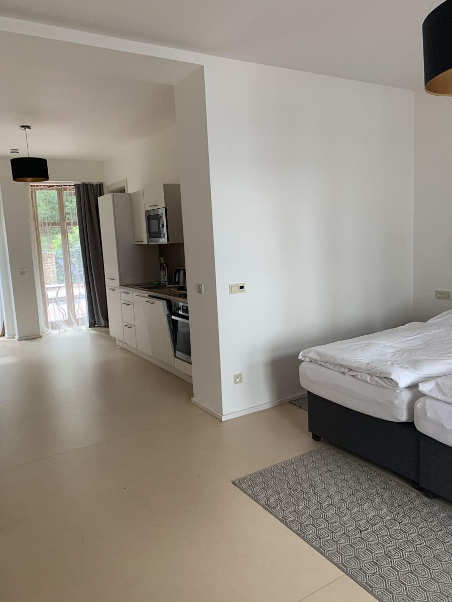 Prenájom bytu 1-izbový 46 m², Šlikova, Praha, Praha Prenájom bytu 1-izbový 46 m², Šlikova, Praha, Praha