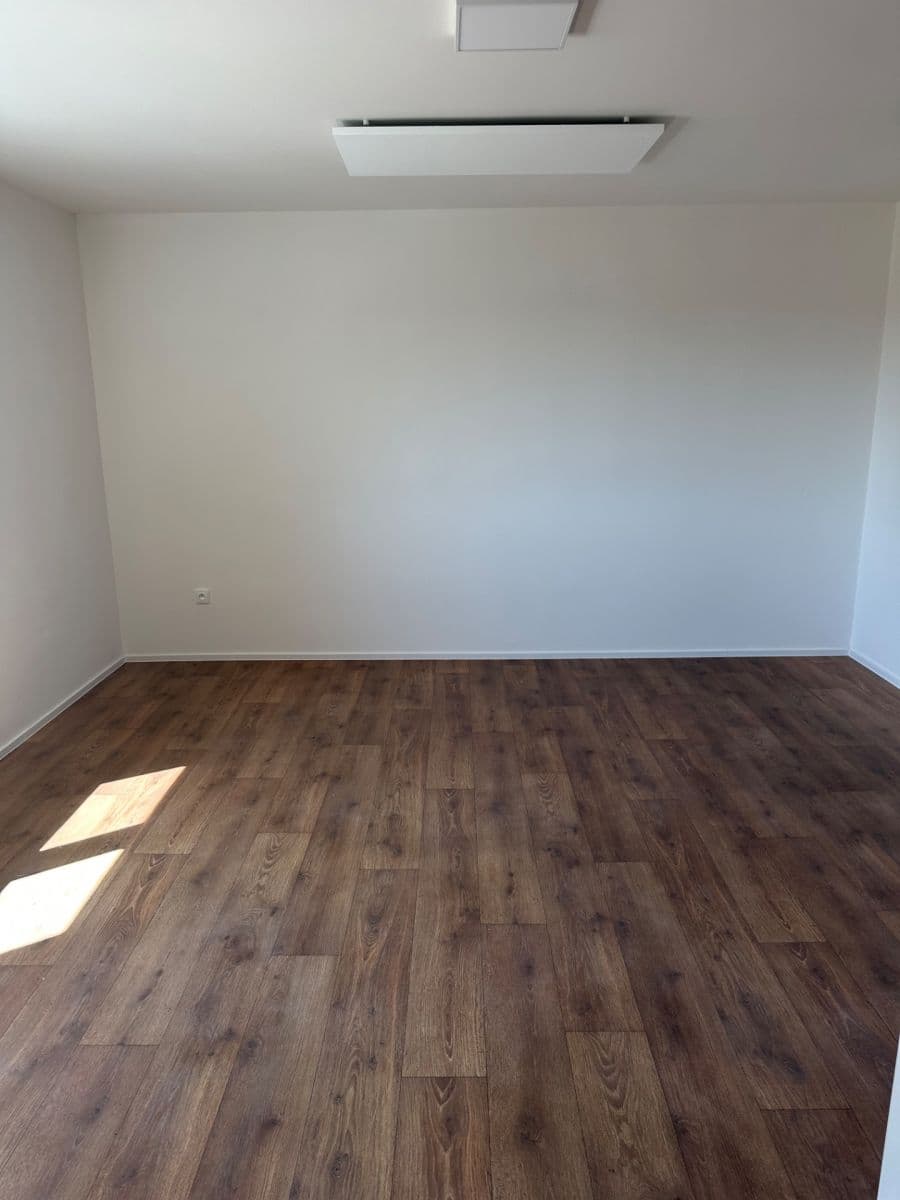 Prenájom bytu 1-izbový 33 m², Reynkova, Havlíčkův Brod, Kraj Vysočina Prenájom bytu 1-izbový 33 m², Reynkova, Havlíčkův Brod, Kraj Vysočina
