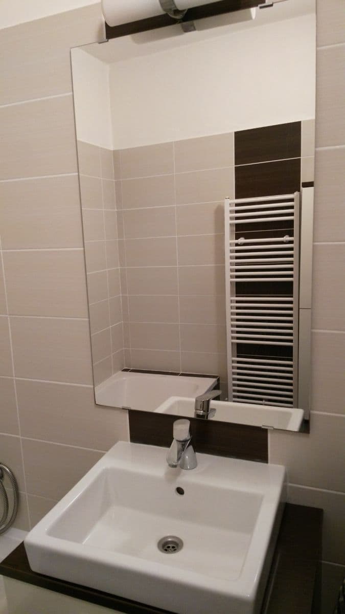 Prenájom bytu 2-izbový 53 m², Kremličkova, Praha, Praha Prenájom bytu 2-izbový 53 m², Kremličkova, Praha, Praha