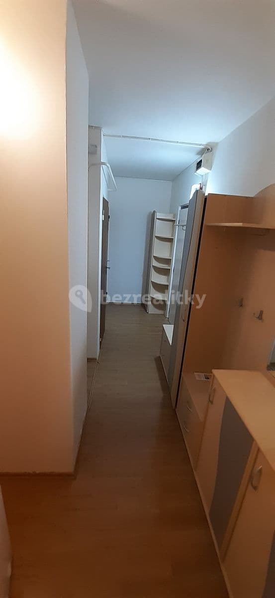 Prenájom bytu 1-izbový 42 m², Hennerova, Praha, Praha Prenájom bytu 1-izbový 42 m², Hennerova, Praha, Praha
