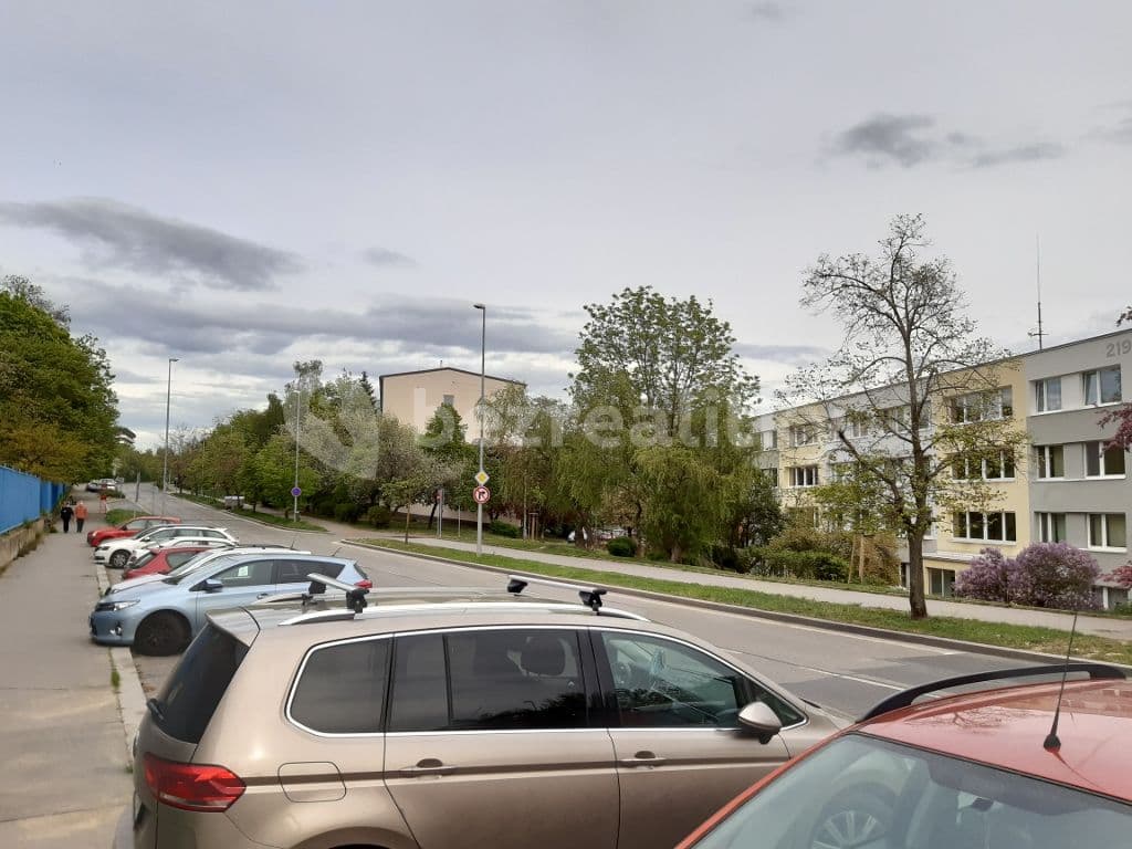 Prenájom bytu 1-izbový 42 m², Hennerova, Praha, Praha Prenájom bytu 1-izbový 42 m², Hennerova, Praha, Praha