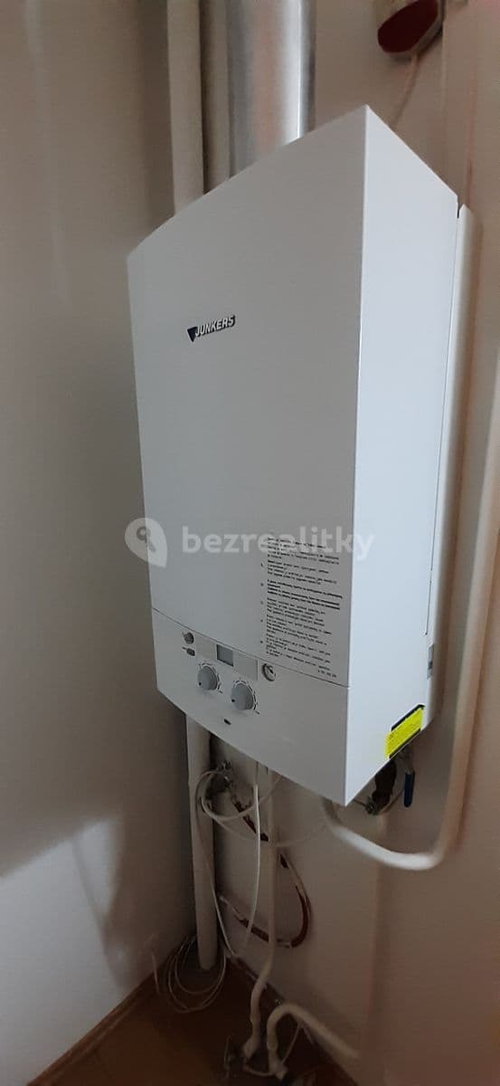 Prenájom bytu 1-izbový 42 m², Hennerova, Praha, Praha Prenájom bytu 1-izbový 42 m², Hennerova, Praha, Praha