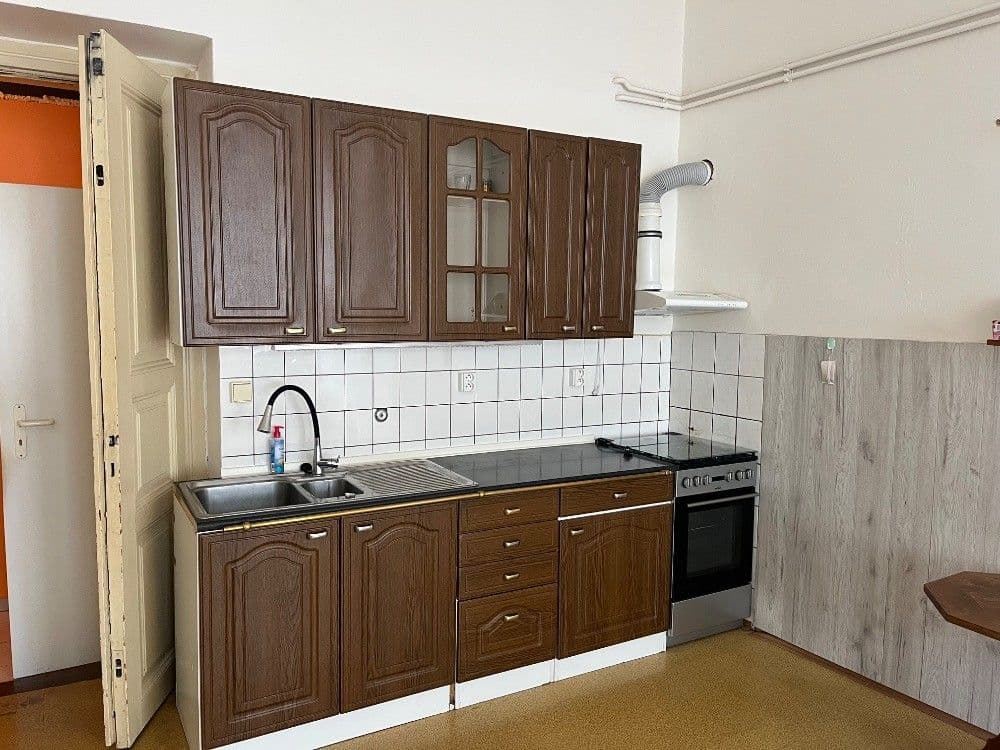 Predaj bytu 2-izbový 74 m², Komenského, Nové Město nad Metují, Královéhradecký kraj Predaj bytu 2-izbový 74 m², Komenského, Nové Město nad Metují, Královéhradecký kraj