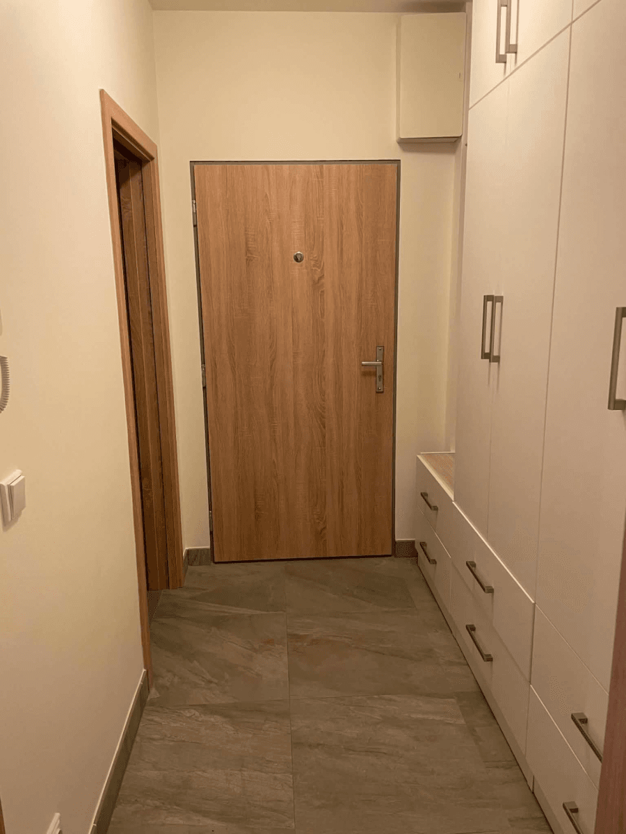 Prenájom bytu 1-izbový 27 m², Frýdecká, Praha, Praha Prenájom bytu 1-izbový 27 m², Frýdecká, Praha, Praha