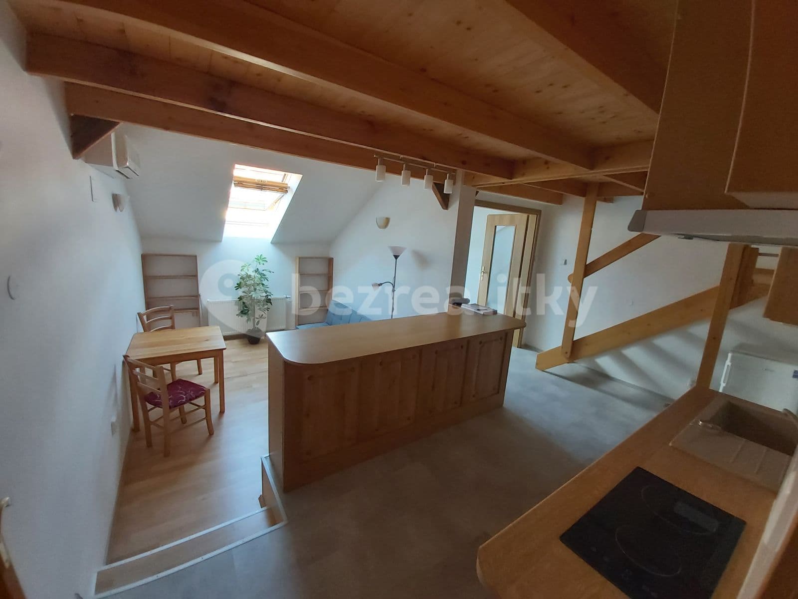 Prenájom bytu 2-izbový 45 m², Americká, Praha, Praha Prenájom bytu 2-izbový 45 m², Americká, Praha, Praha