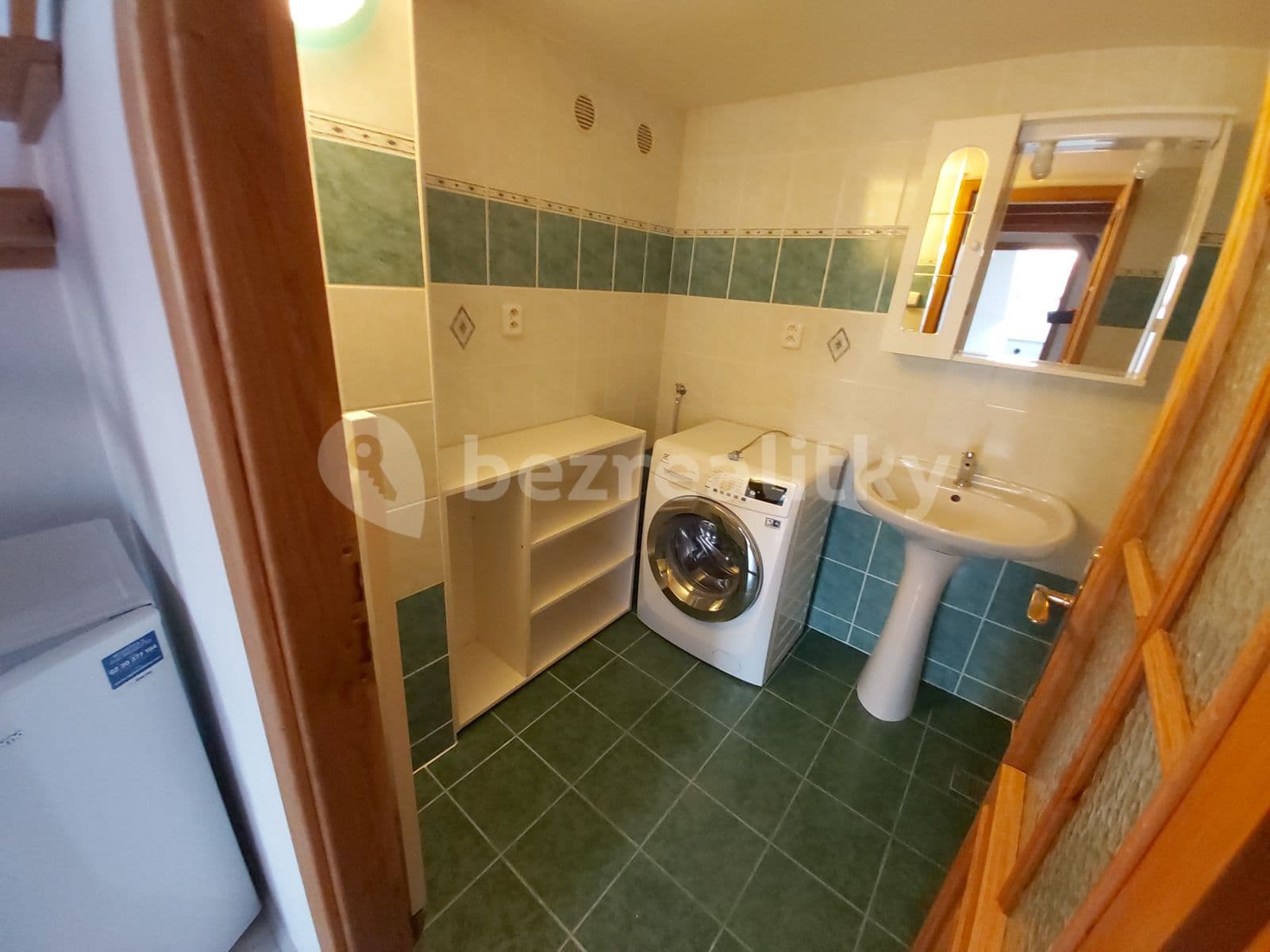 Prenájom bytu 2-izbový 45 m², Americká, Praha, Praha Prenájom bytu 2-izbový 45 m², Americká, Praha, Praha