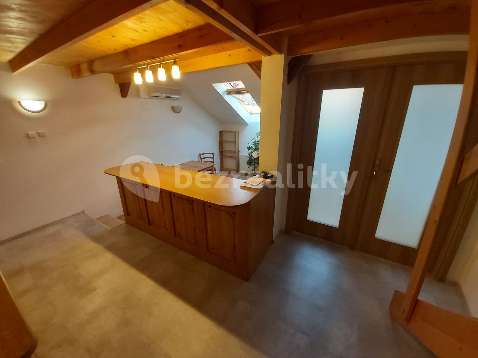 Prenájom bytu 2-izbový 45 m², Americká, Praha, Praha Prenájom bytu 2-izbový 45 m², Americká, Praha, Praha