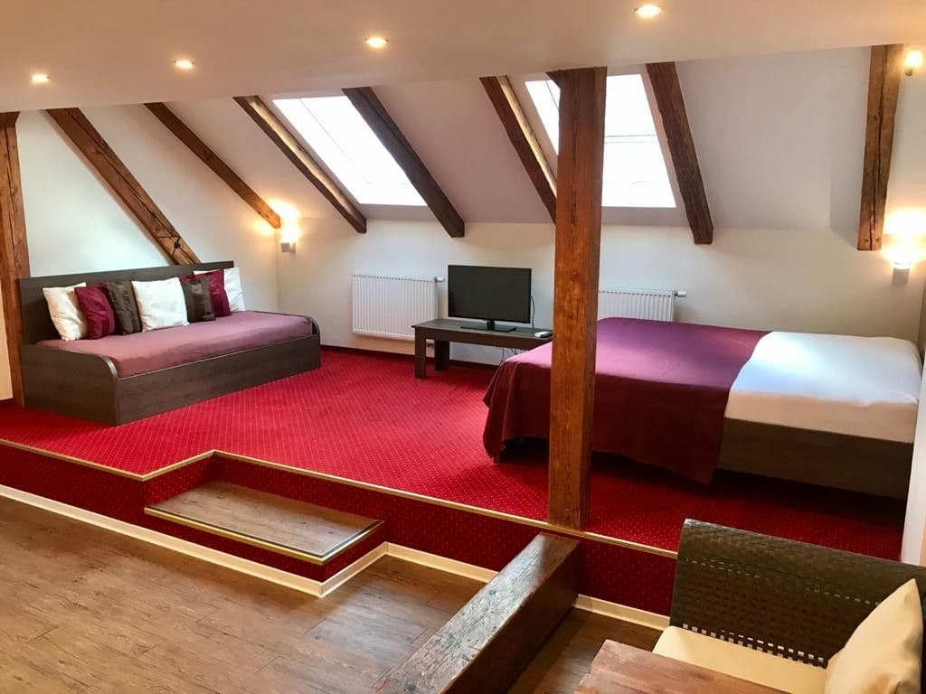 Prenájom bytu 1-izbový 36 m², Milady Horákové, Praha, Praha Prenájom bytu 1-izbový 36 m², Milady Horákové, Praha, Praha