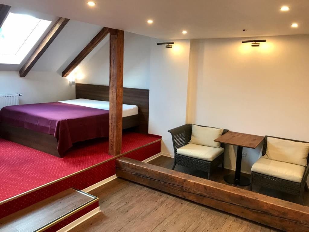 Prenájom bytu 1-izbový 36 m², Milady Horákové, Praha, Praha Prenájom bytu 1-izbový 36 m², Milady Horákové, Praha, Praha