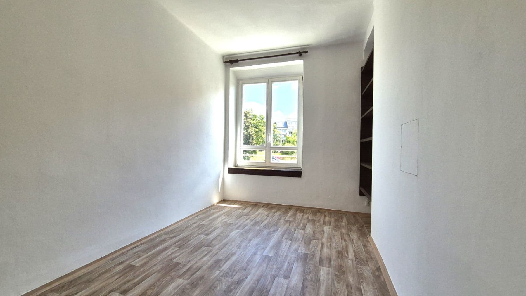 Prenájom bytu 3-izbový 70 m², Ambrožova, Praha, Praha Prenájom bytu 3-izbový 70 m², Ambrožova, Praha, Praha